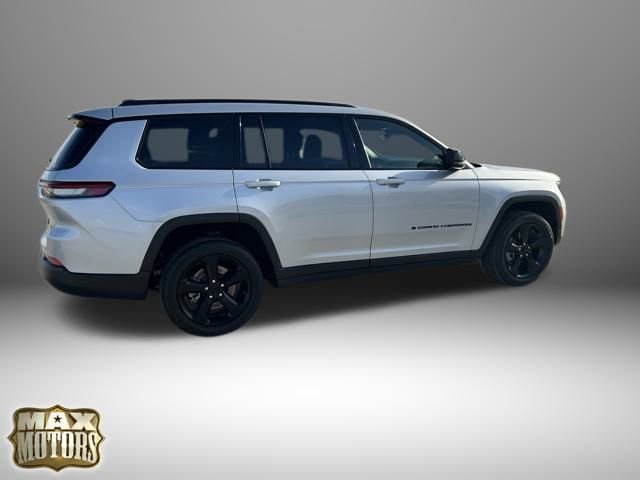 Used 2024 Jeep Grand Cherokee L Altitude image 9
