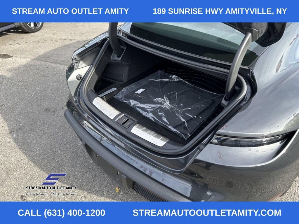 Used 2023 Porsche Taycan 4S AWD/4WD image 18