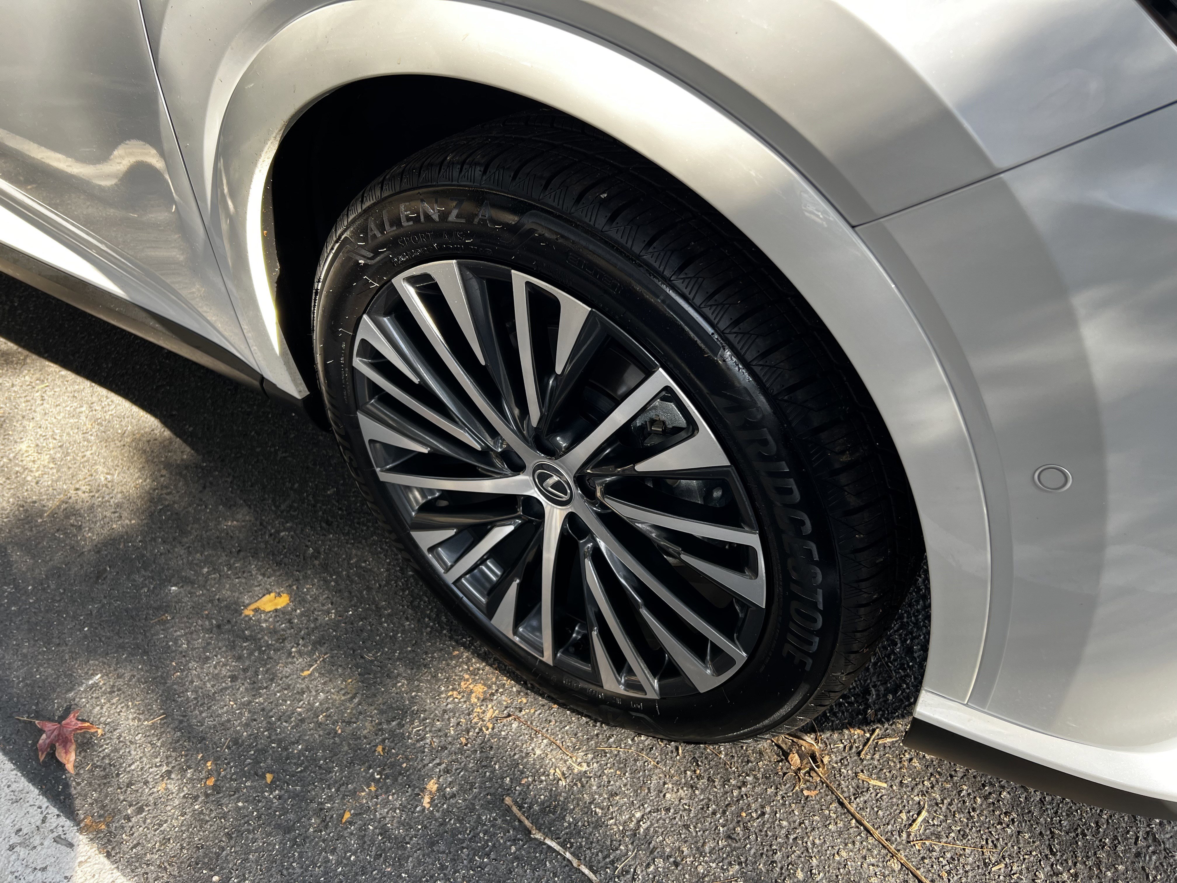 Used 2025 Lexus RX 350 Premium Plus image 11