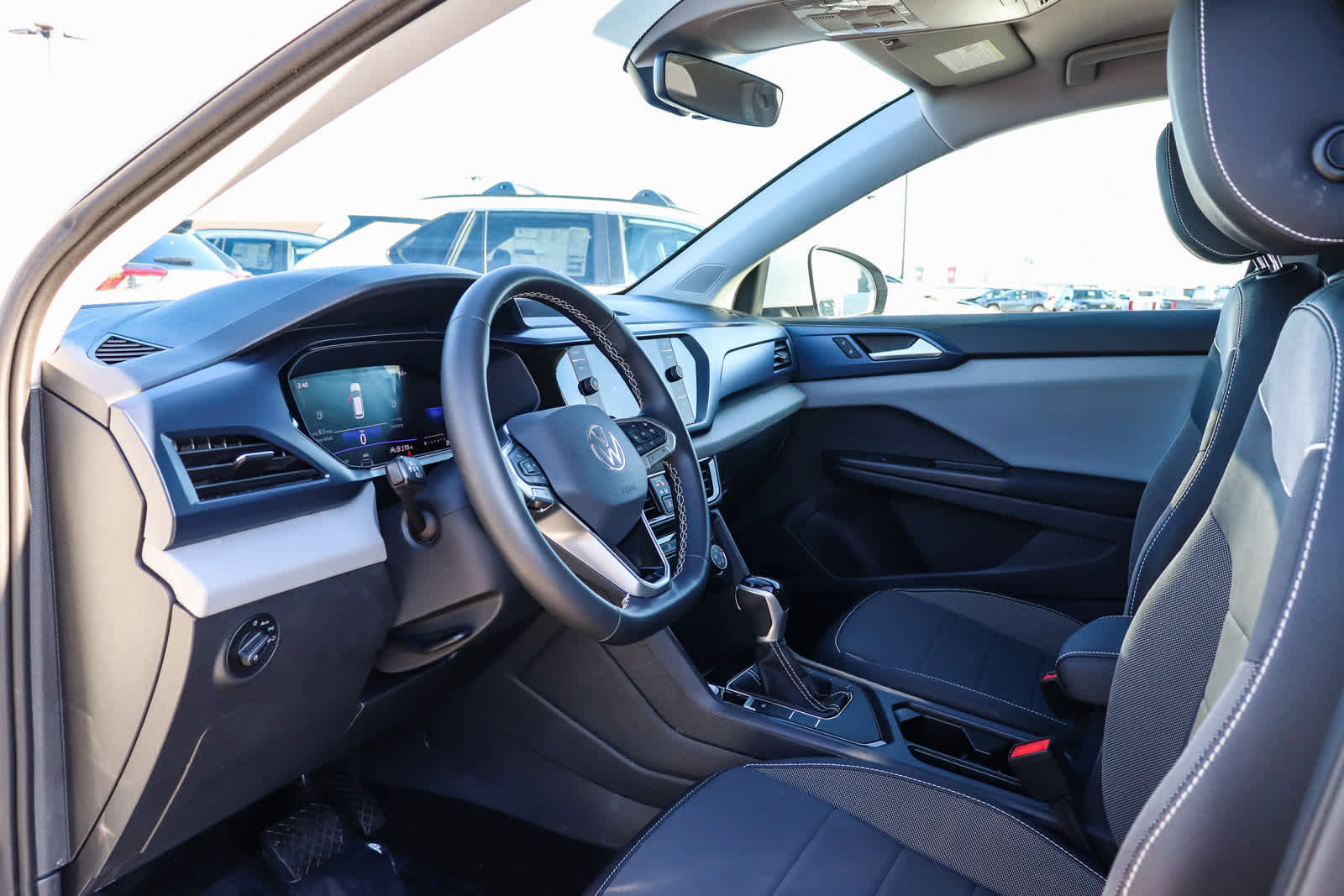 Used 2023 Volkswagen Taos SE image 18