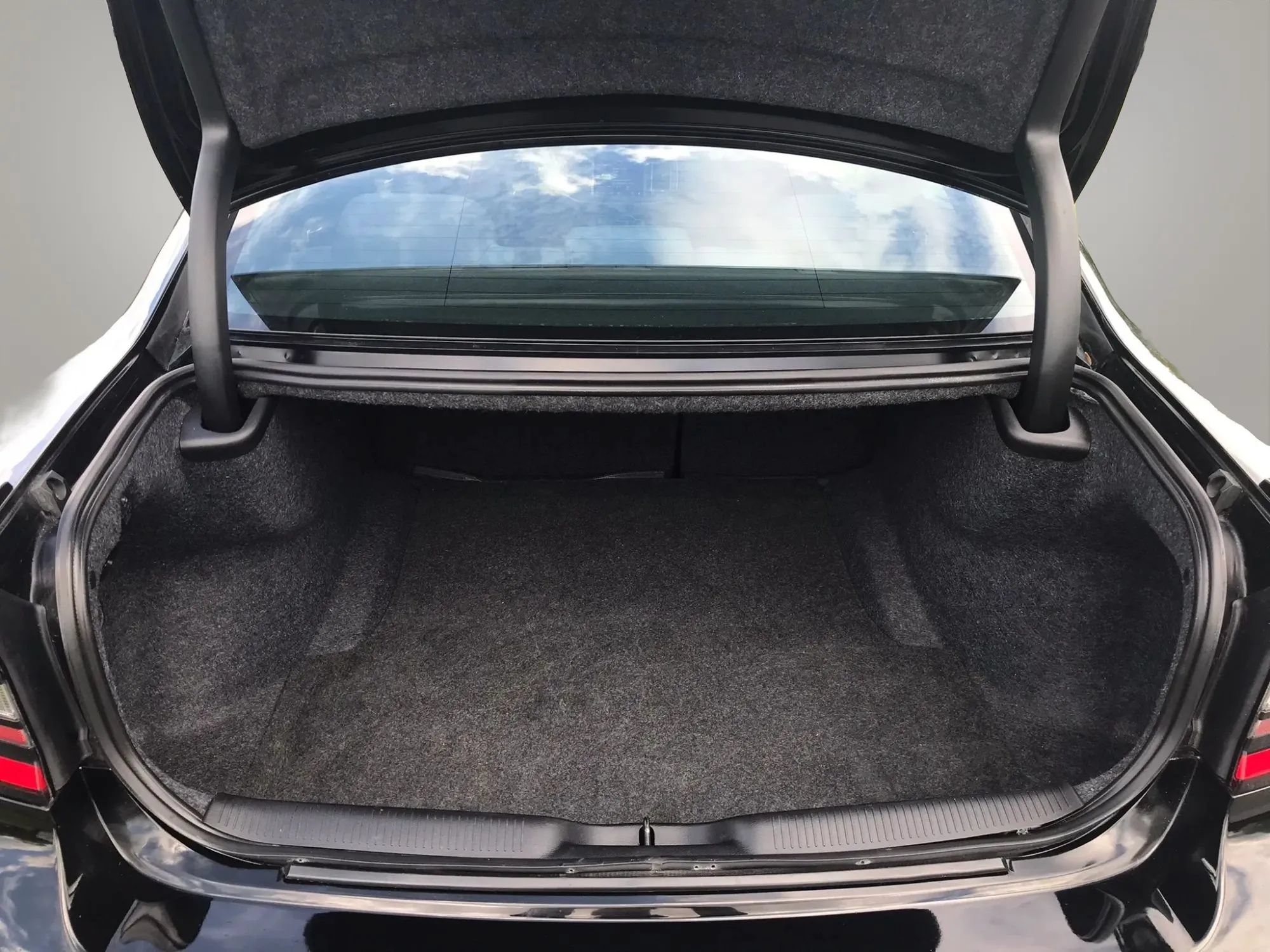 Used 2019 Dodge Charger SXT AWD/4WD image 34