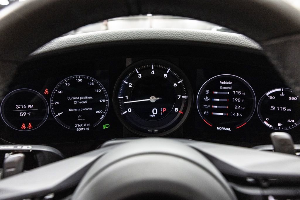 Used 2023 Porsche 911 Carrera w/ Sport Chrono Package image 44