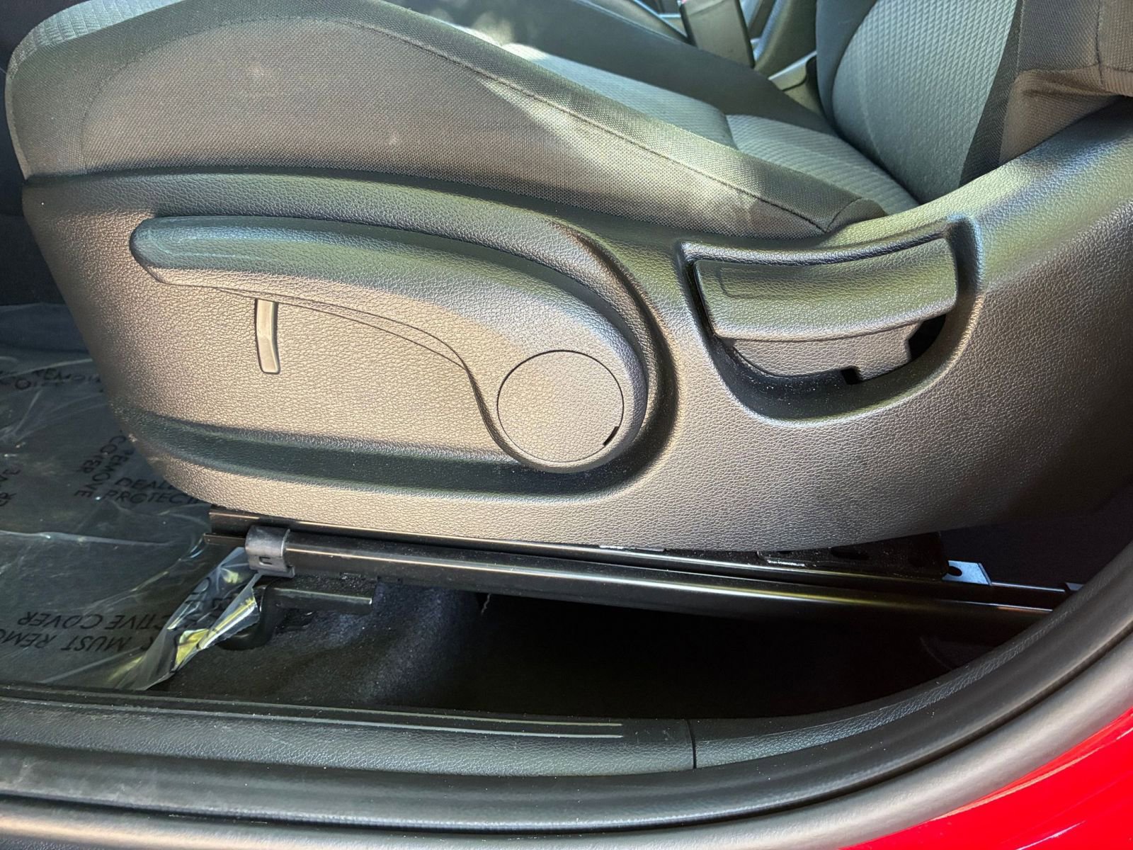 Used 2025 Kia Soul LX w/ LX Technology Package FWD image 24