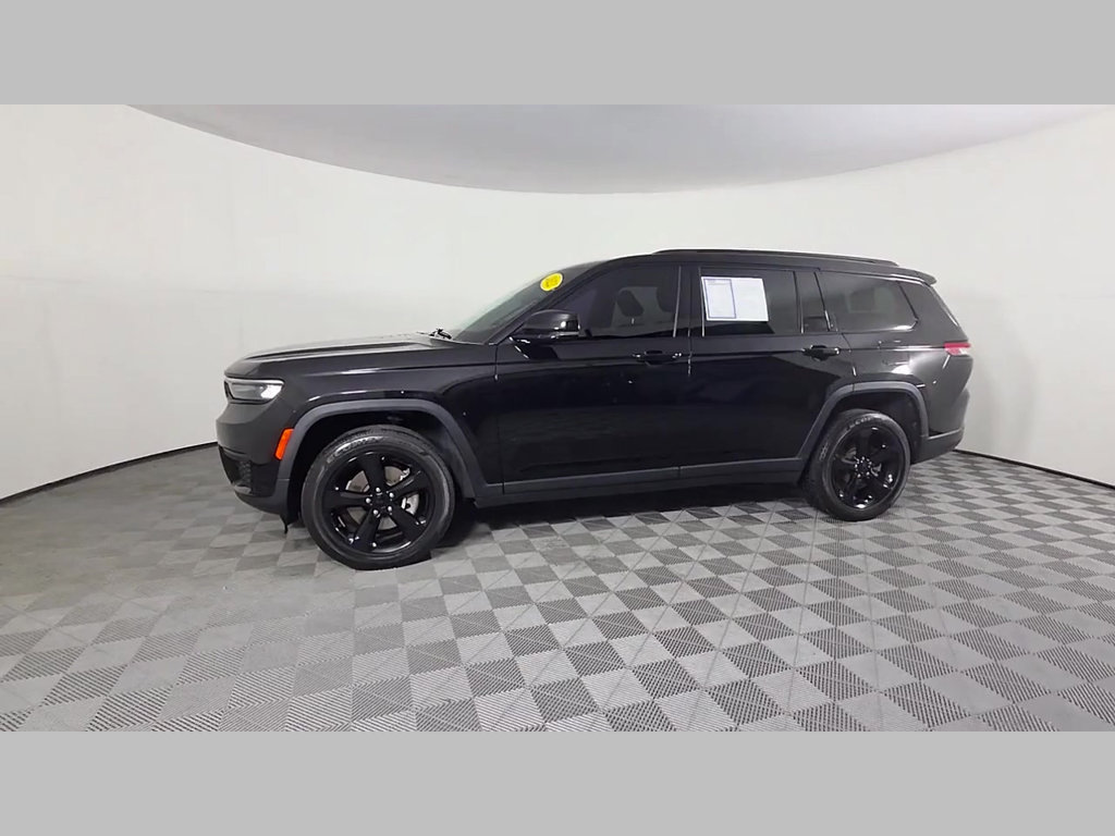 Used 2022 Jeep Grand Cherokee L Laredo RWD image 48