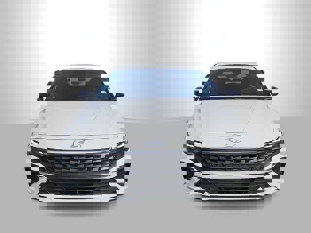 Certified 2025 Hyundai Elantra Sport w/ Cargo Package image 3