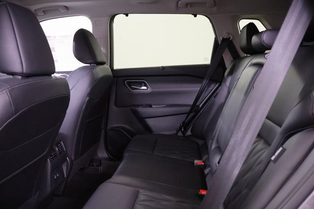 New 2026 Nissan Rogue Platinum AWD/4WD image 30