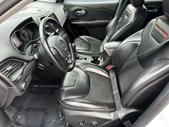 Used 2020 Jeep Cherokee Trailhawk w/ Cold Weather Group AWD/4WD image 10