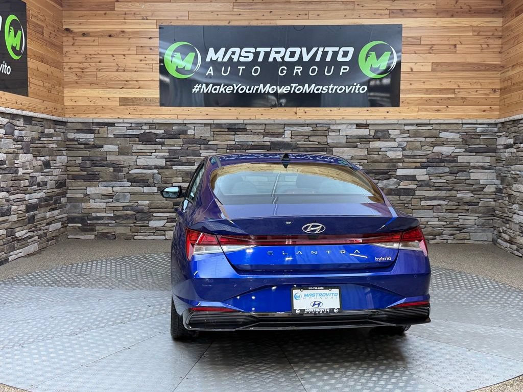 Used 2023 Hyundai Elantra Limited w/ Cargo Package FWD image 29