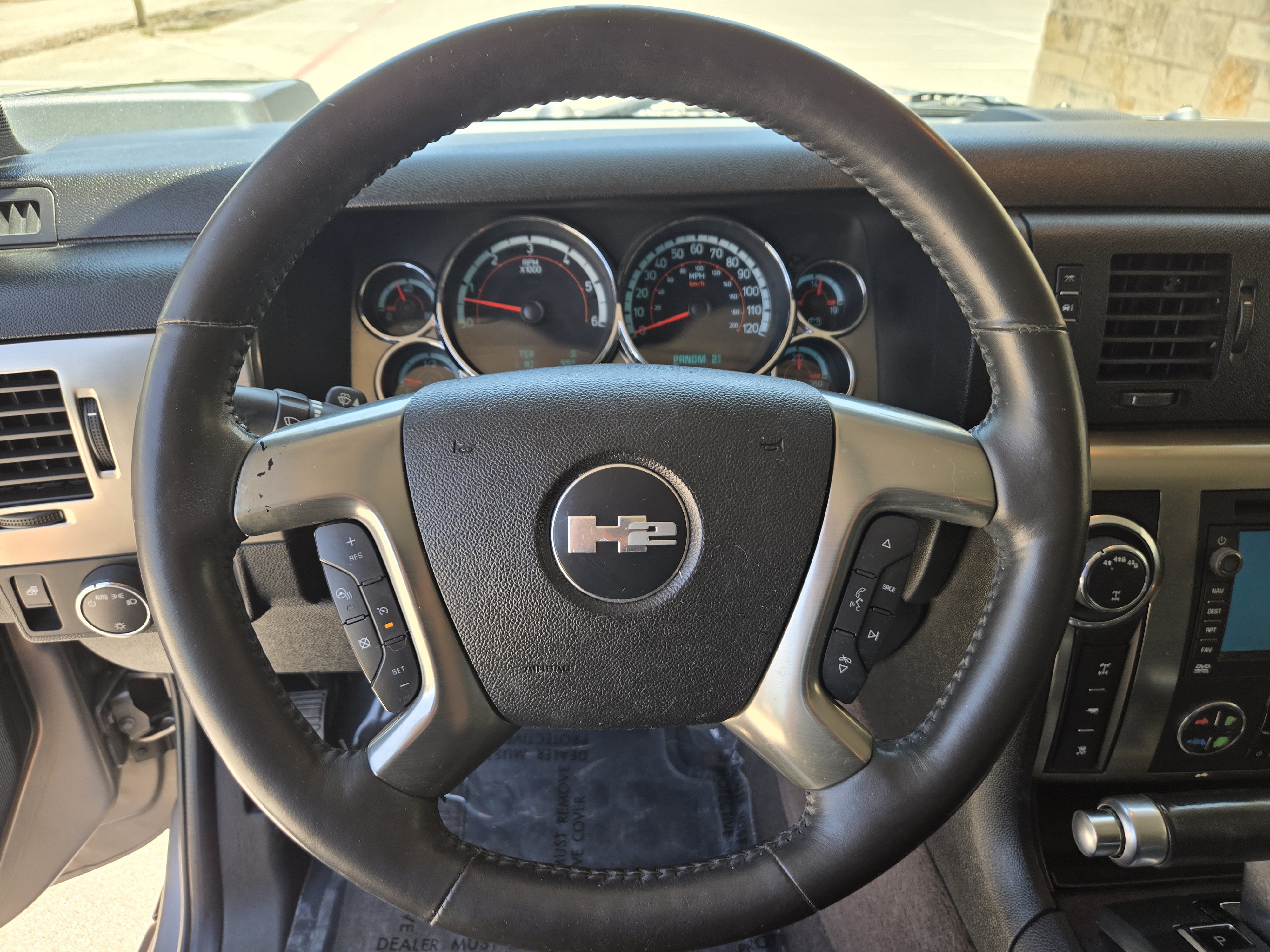 Used 2009 HUMMER H2 Luxury AWD/4WD image 14