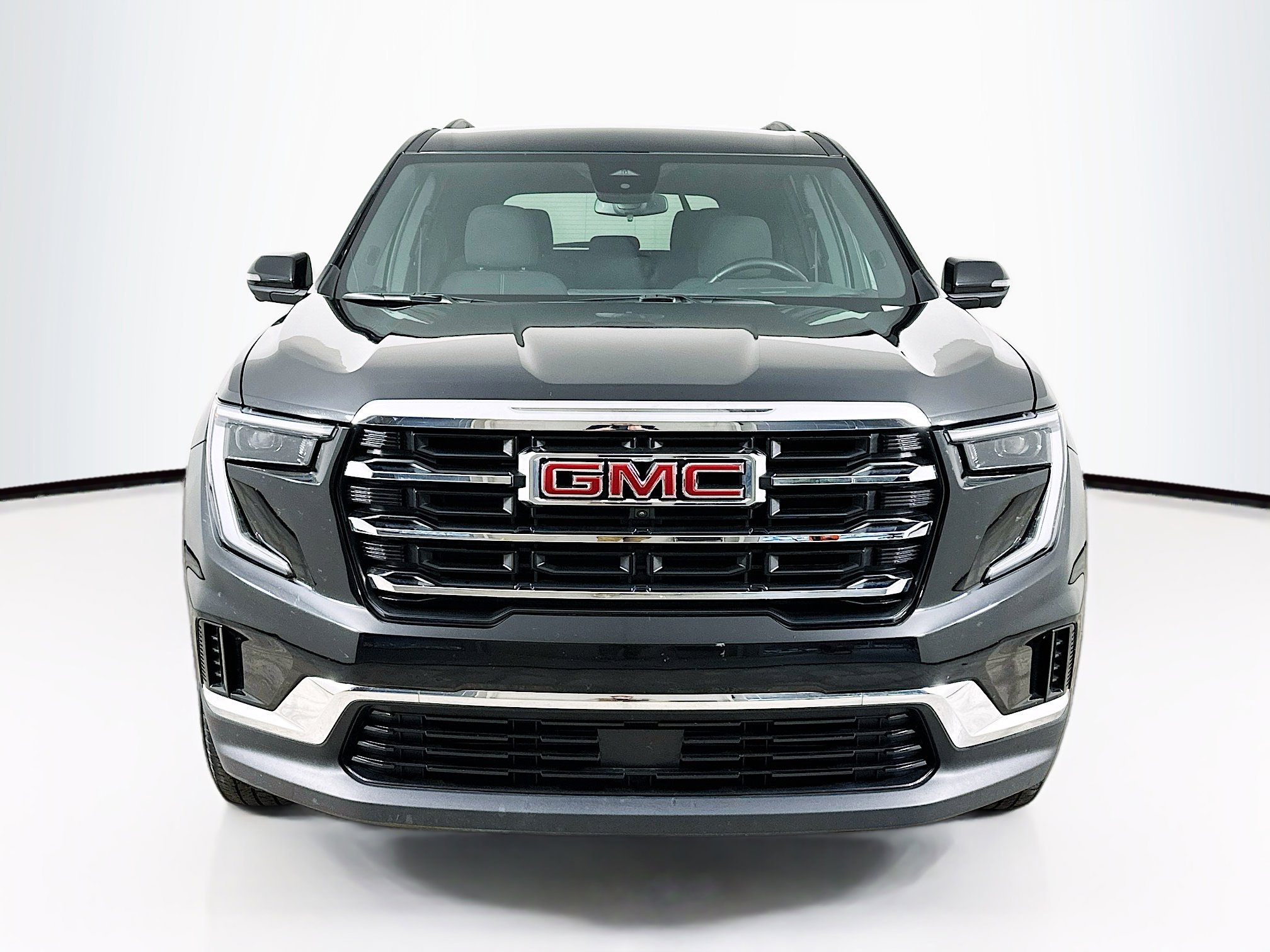 Used 2025 GMC Acadia Elevation image 2