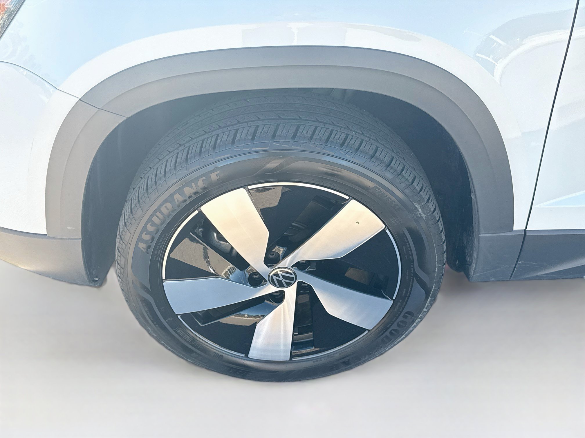 Used 2025 Volkswagen Taos S AWD/4WD image 11