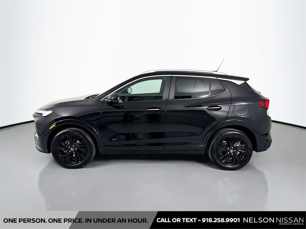 Used 2025 Buick Encore GX Sport Touring w/ Comfort Package AWD/4WD image 8