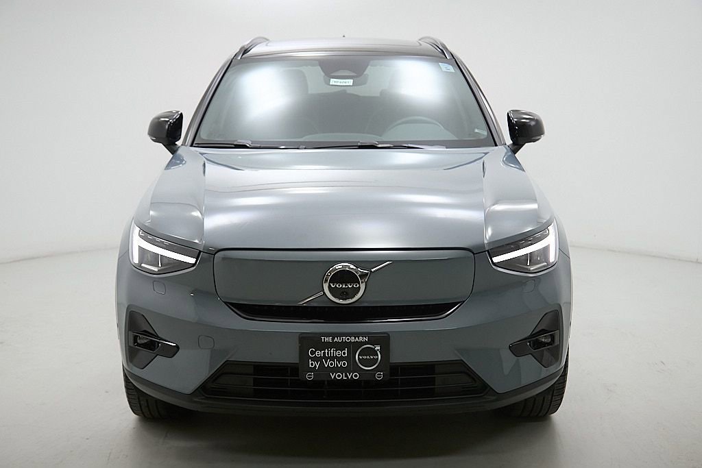 Certified 2023 Volvo XC40 Recharge Ultimate w/ Protection Package Premier image 5