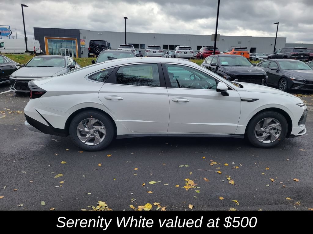 New 2026 Hyundai Sonata SE FWD image 2
