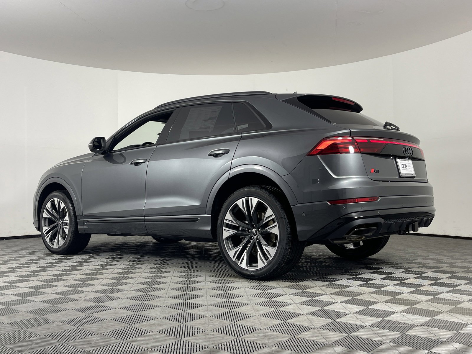 New 2025 Audi Q8 Premium Plus image 18
