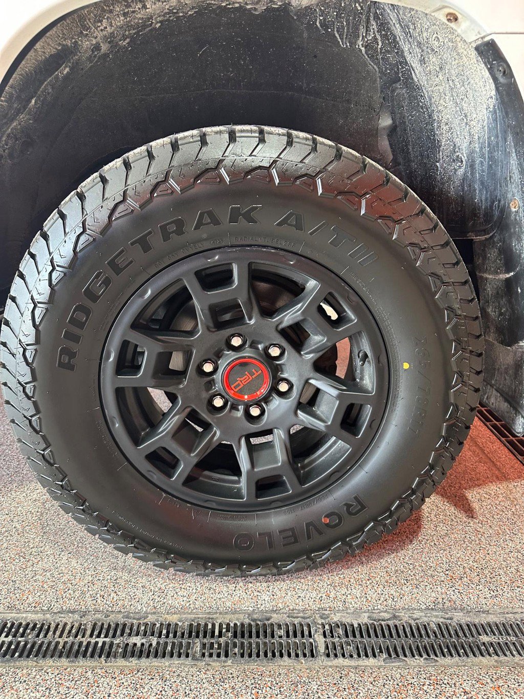 Used 2023 Toyota 4Runner 40th Anniversary SE image 35