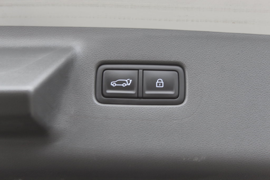 Used 2025 Hyundai Santa Fe SEL AWD/4WD image 11