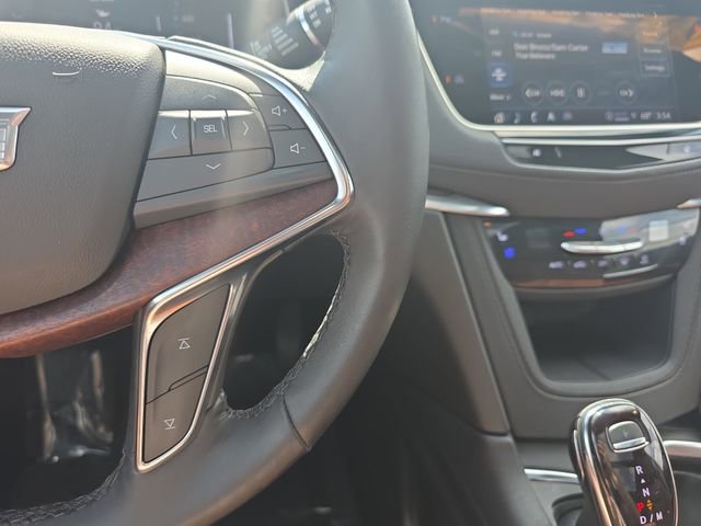 Certified 2023 Cadillac XT5 Premium Luxury AWD/4WD image 18