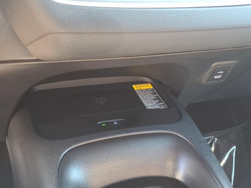 Used 2026 Toyota Corolla SE w/ SE Package FWD image 21