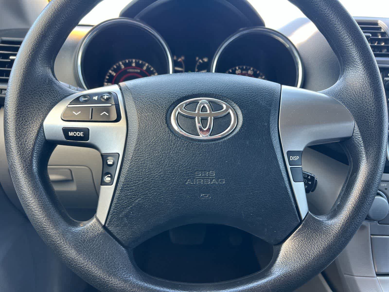 Used 2013 Toyota Highlander Plus FWD image 24