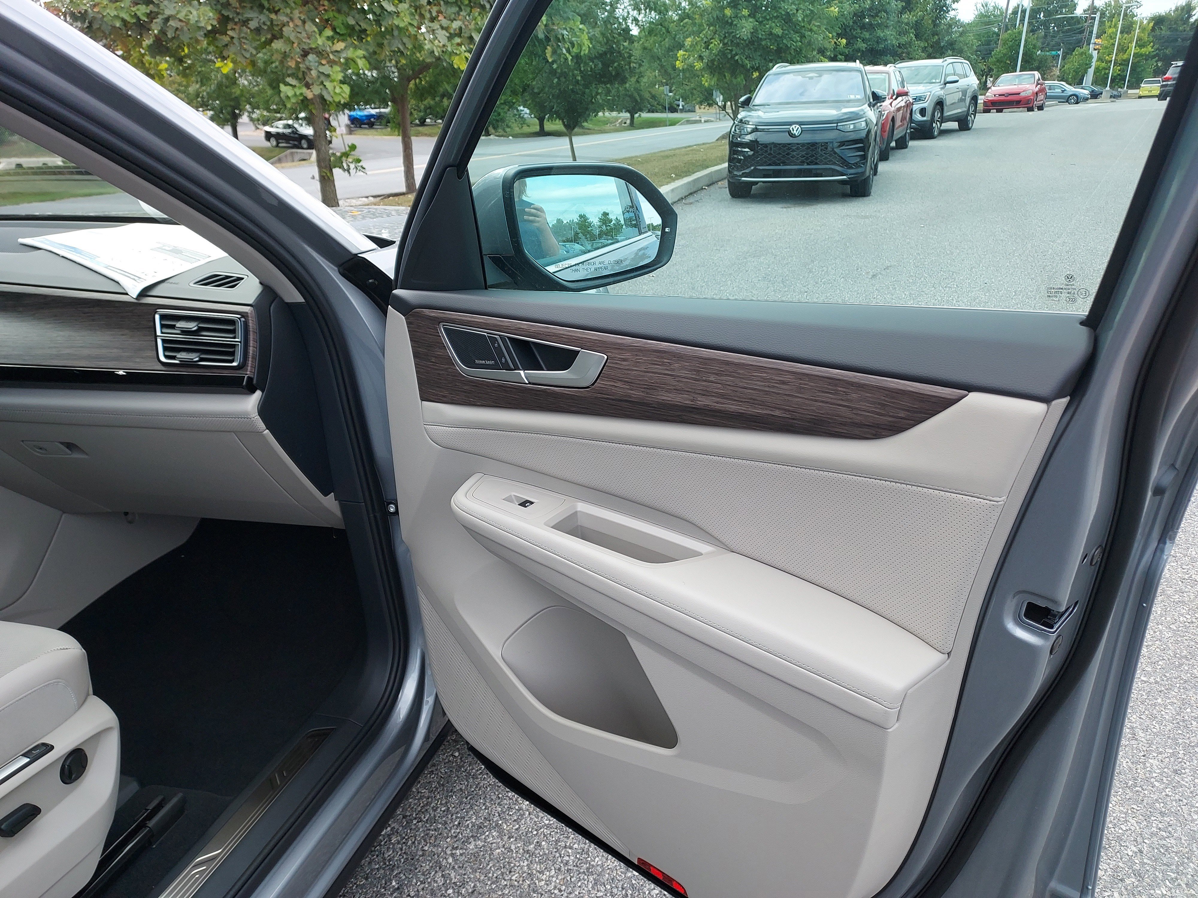 New 2026 Volkswagen Atlas SEL Premium R-Line image 18