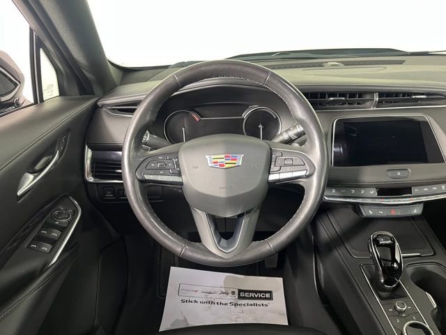 Used 2023 Cadillac XT4 Luxury w/ Cold Weather Package AWD/4WD image 20