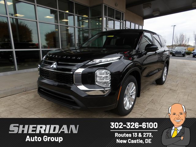 New 2025 Mitsubishi Outlander ES
