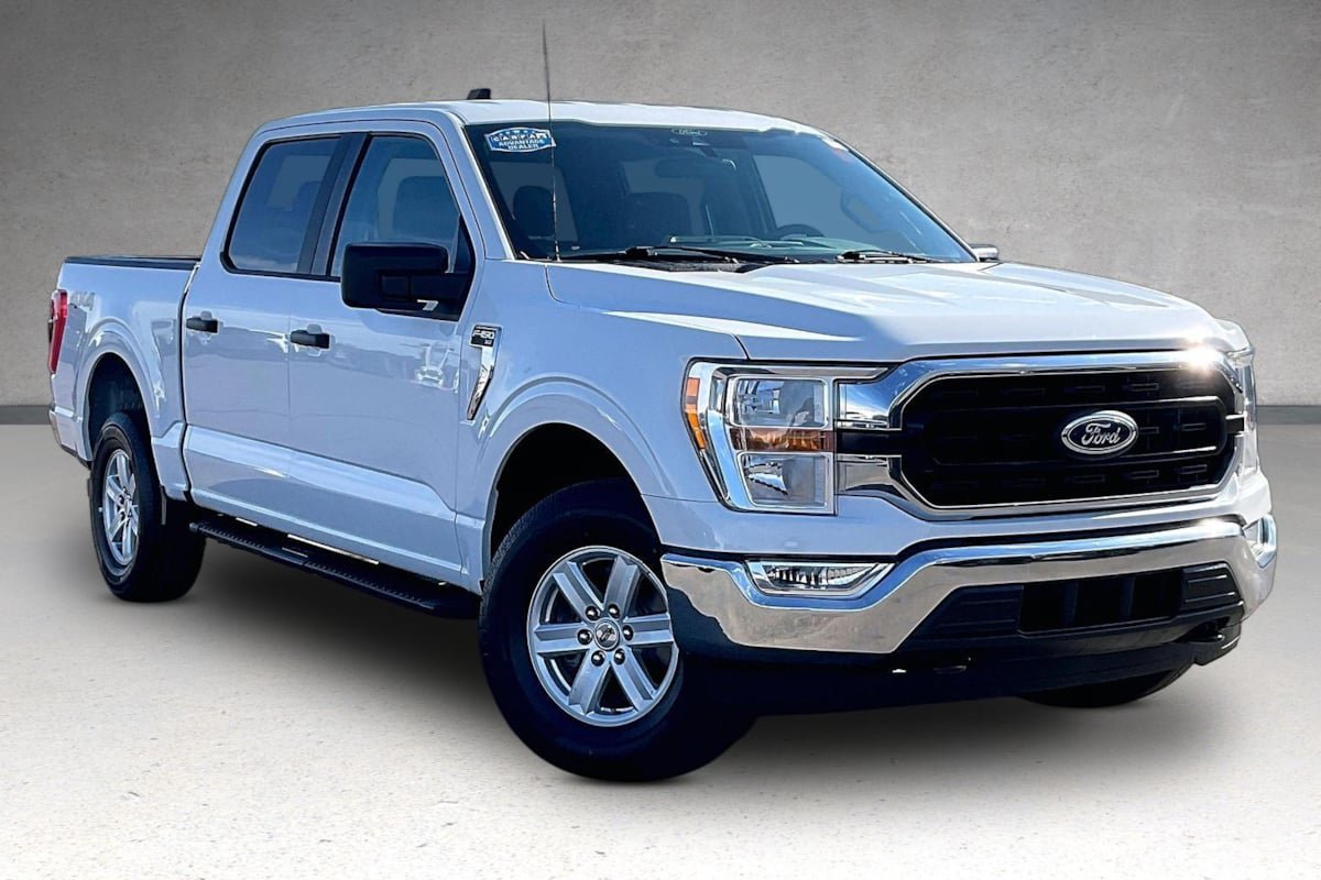 Used 2021 Ford F150 XLT w/ Trailer Tow Package AWD/4WD image 2