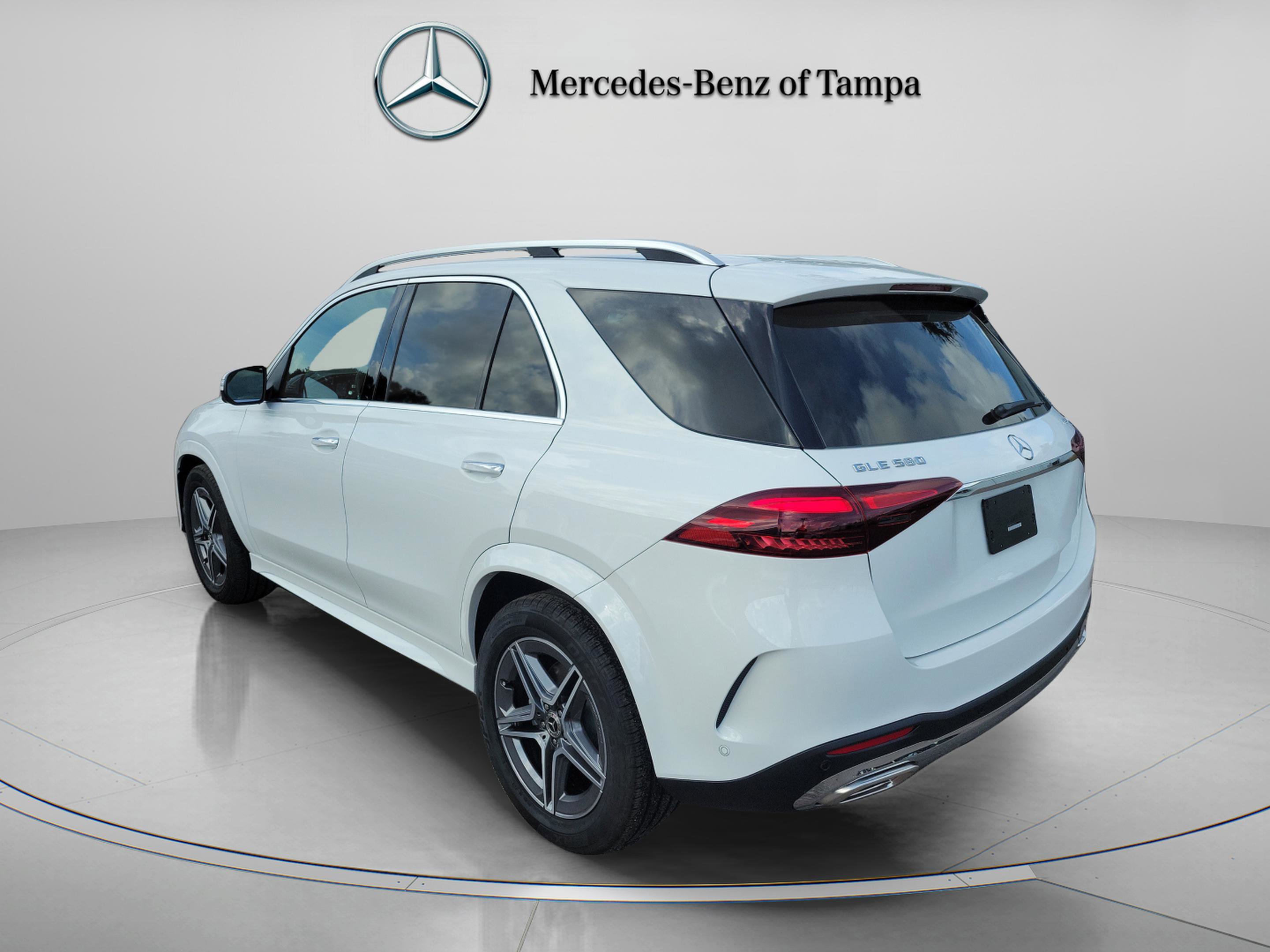 Certified 2026 Mercedes-Benz GLE 580 4MATIC image 3