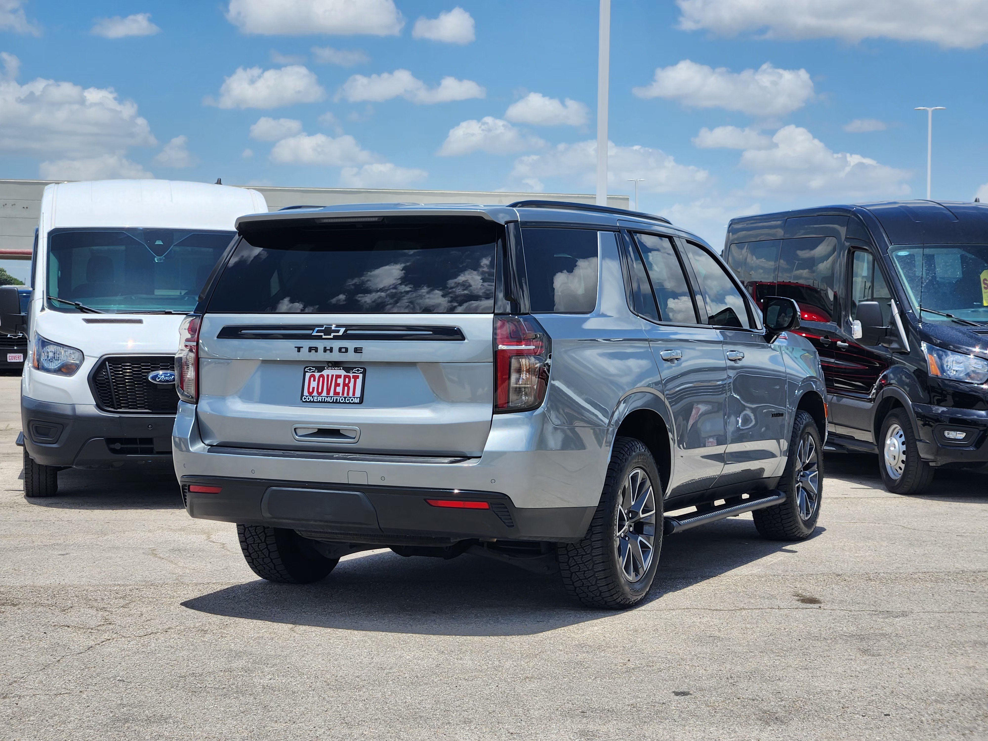 Used 2024 Chevrolet Tahoe Z71 w/ Luxury Package AWD/4WD image 7