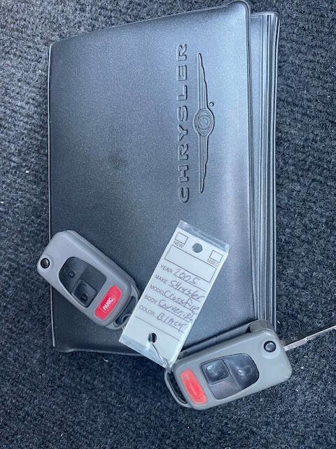 Used 2005 Chrysler Crossfire Limited image 13