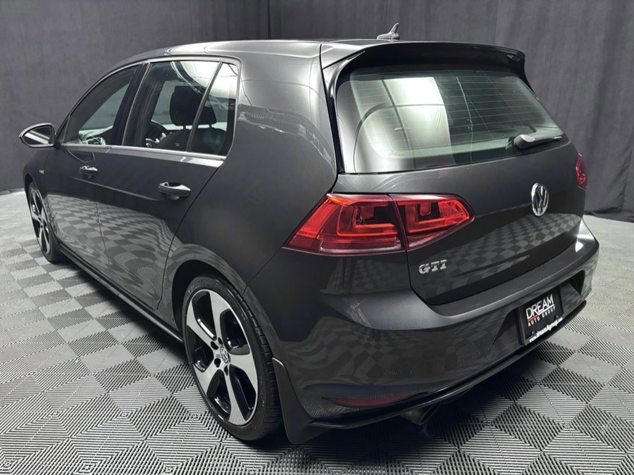 Used 2016 Volkswagen GTI SE image 3