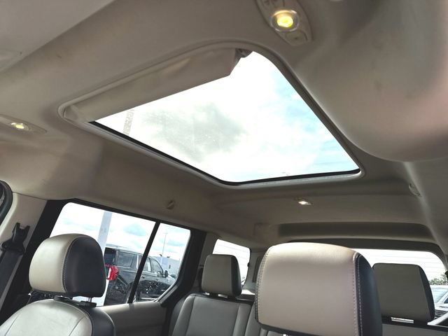 Used 2015 Ford Transit Connect Titanium FWD image 17
