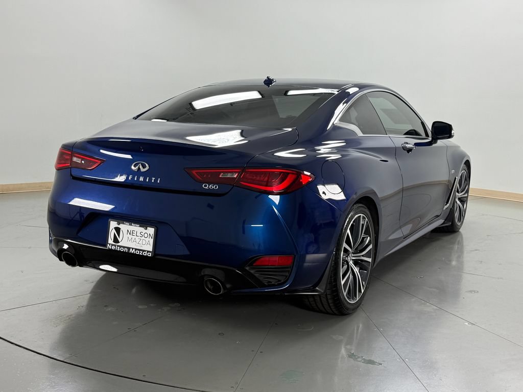 Used 2017 INFINITI Q60 3.0t w/ Cargo Package RWD image 6