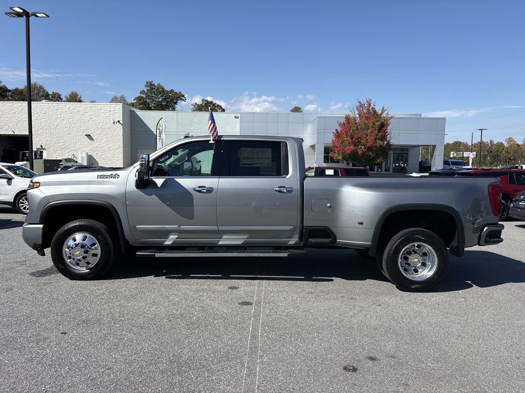 New 2026 Chevrolet Silverado 3500 High Country image 6