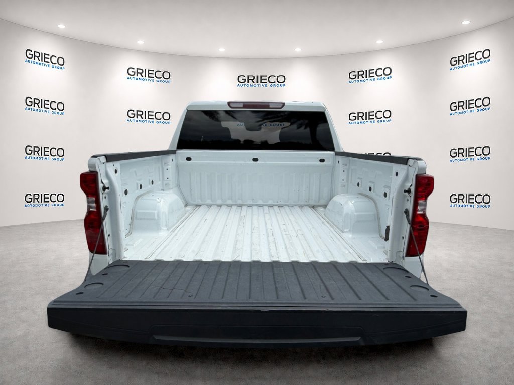 Used 2025 Chevrolet Silverado 1500 LT RWD image 13