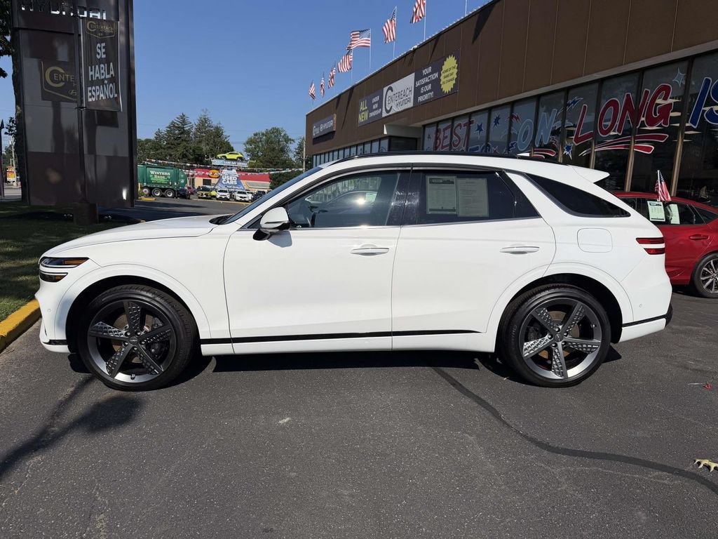 Used 2023 Genesis GV70 3.5T Sport w/ Sport Prestige Package AWD/4WD image 41