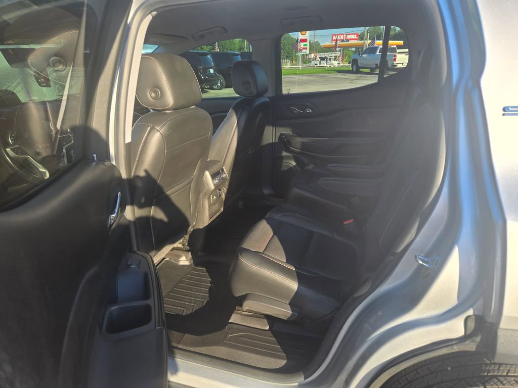 Used 2018 GMC Acadia SLT FWD image 8