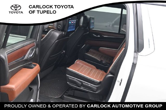 Used 2024 GMC Yukon XL Denali Ultimate AWD/4WD image 19