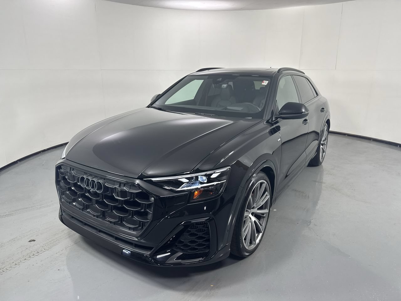 Used 2026 Audi Q8 Prestige w/ Prestige Package AWD/4WD image 33