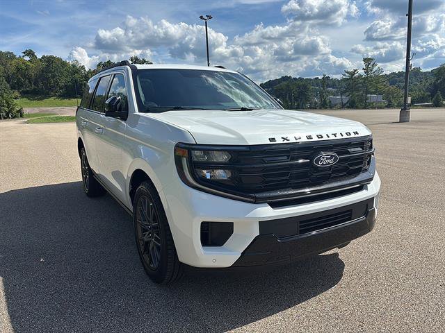 New 2027 Ford Expedition Platinum w/ Stealth Appearance Package AWD/4WD image 6