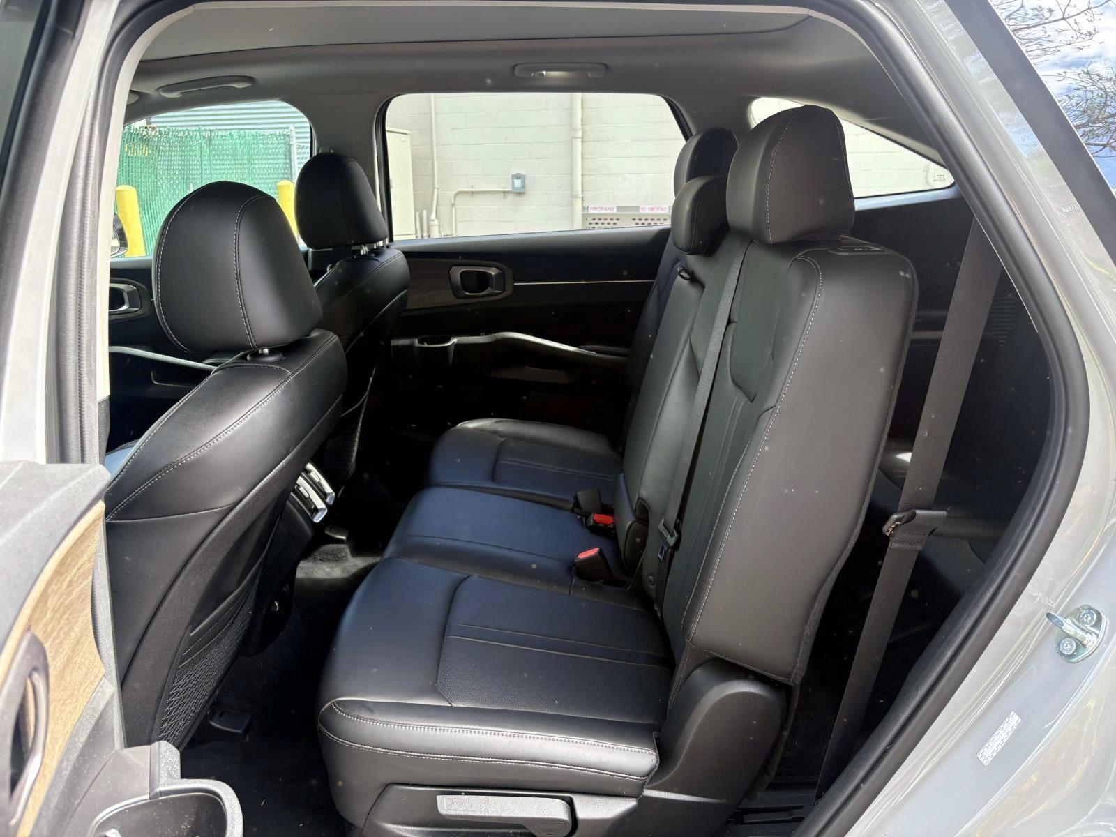 Certified 2023 Kia Sorento S w/ Panoramic Sunroof Package AWD/4WD image 25