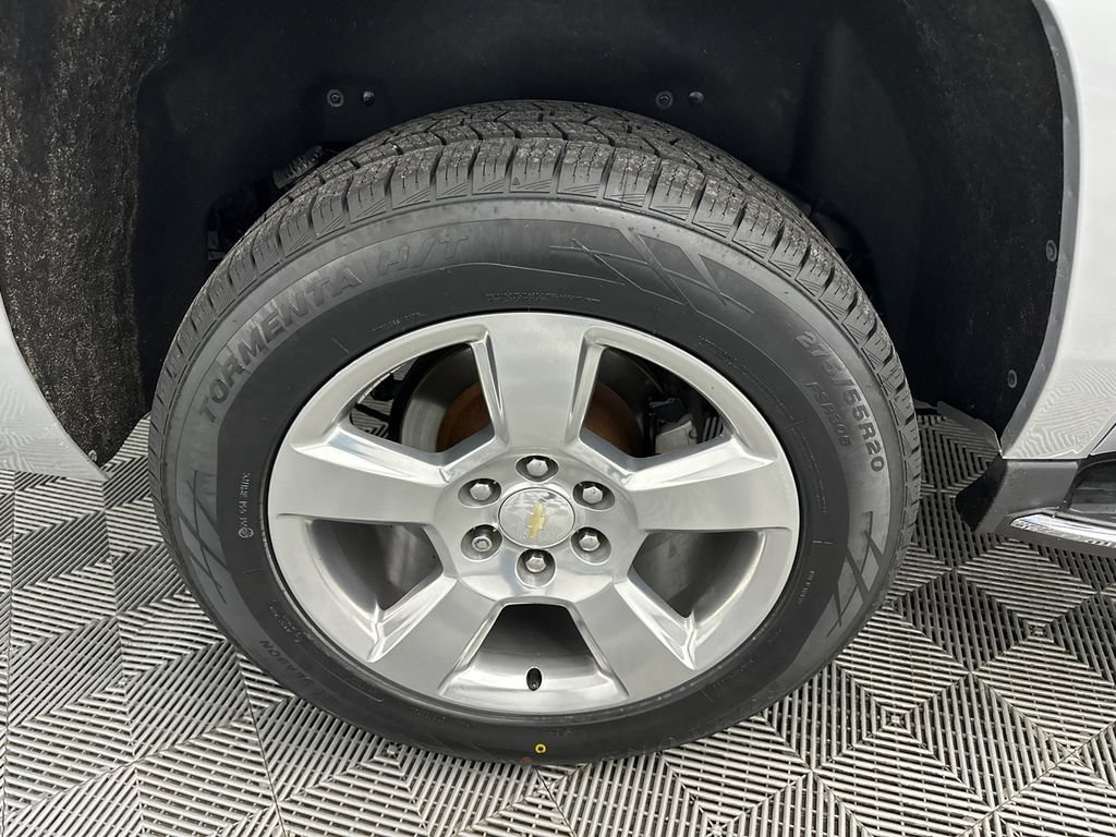 Used 2019 Chevrolet Suburban Premier RWD image 20