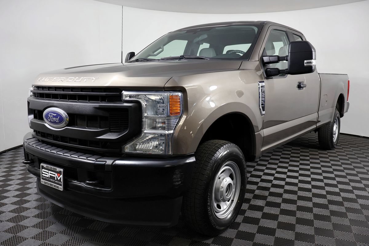 Used 2022 Ford F250 XL w/ Power Equipment Group AWD/4WD image 3