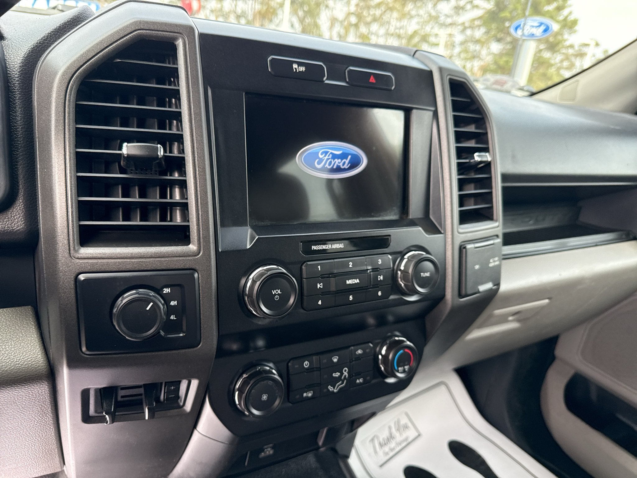 Used 2022 Ford F250 XL w/ Power Equipment Group AWD/4WD image 24