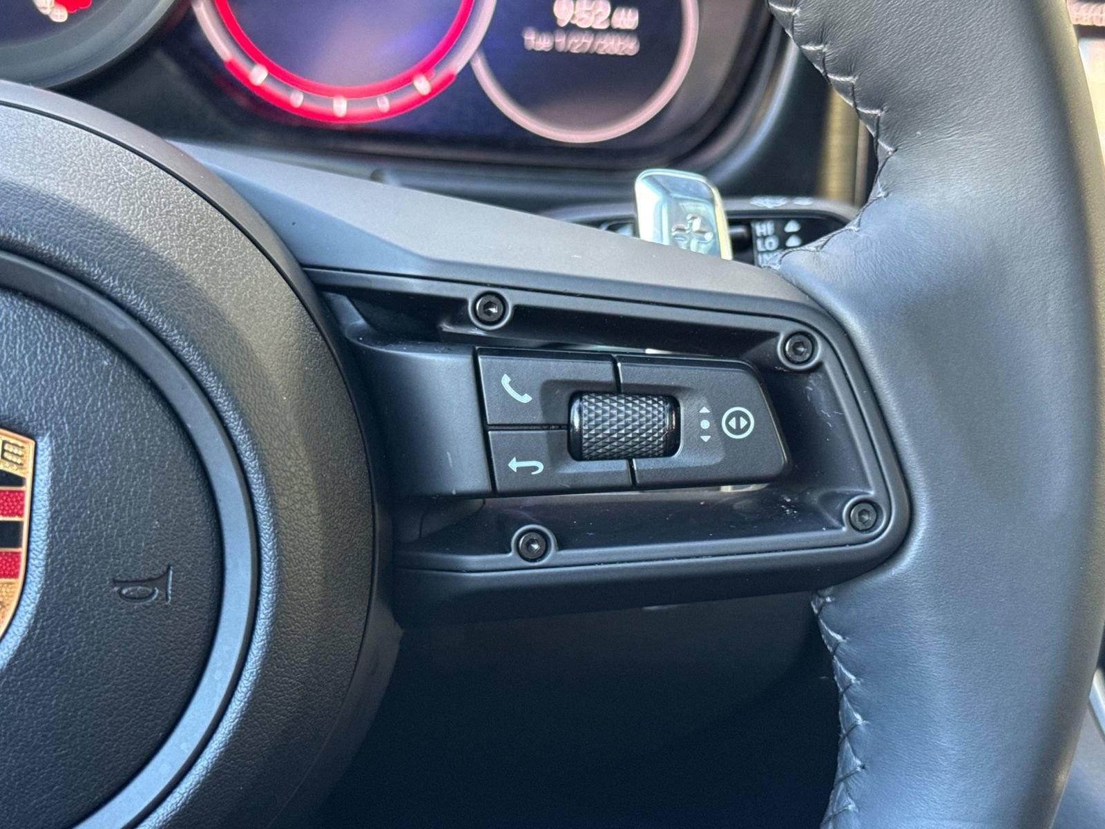 Certified 2022 Porsche Panamera 4 Platinum Edition image 28