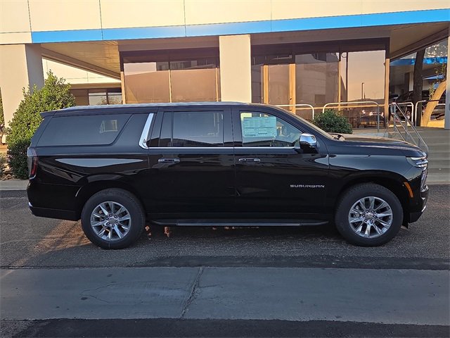 New 2026 Chevrolet Suburban Premier image 4
