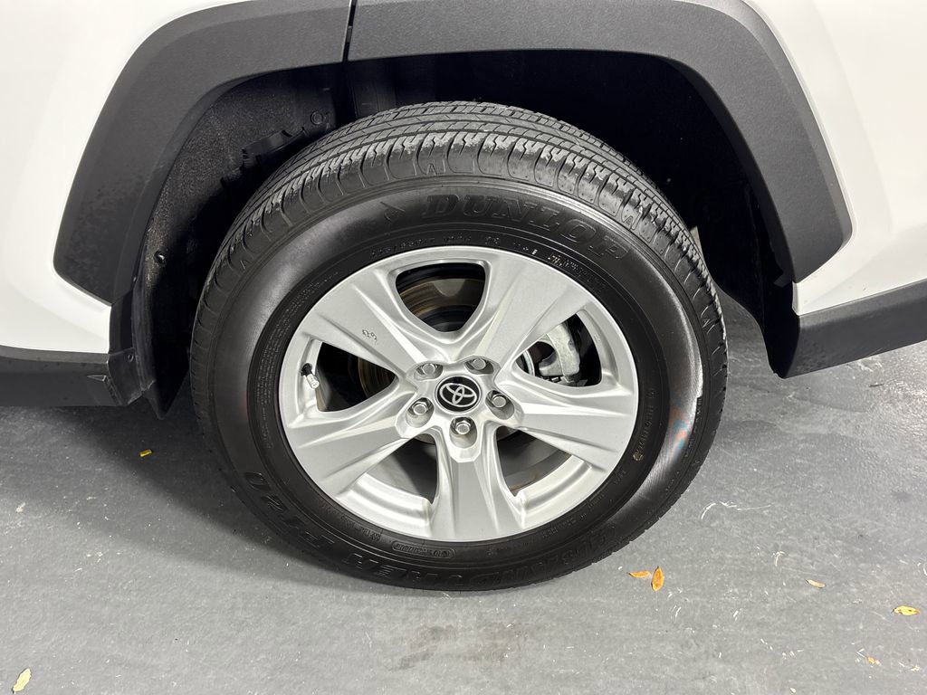Certified 2021 Toyota RAV4 XLE w/ Convenience Package image 31