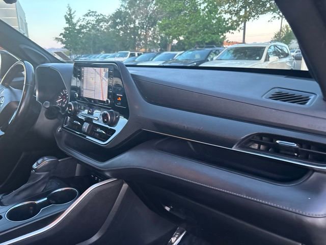 Used 2021 Toyota Highlander XSE AWD/4WD image 37