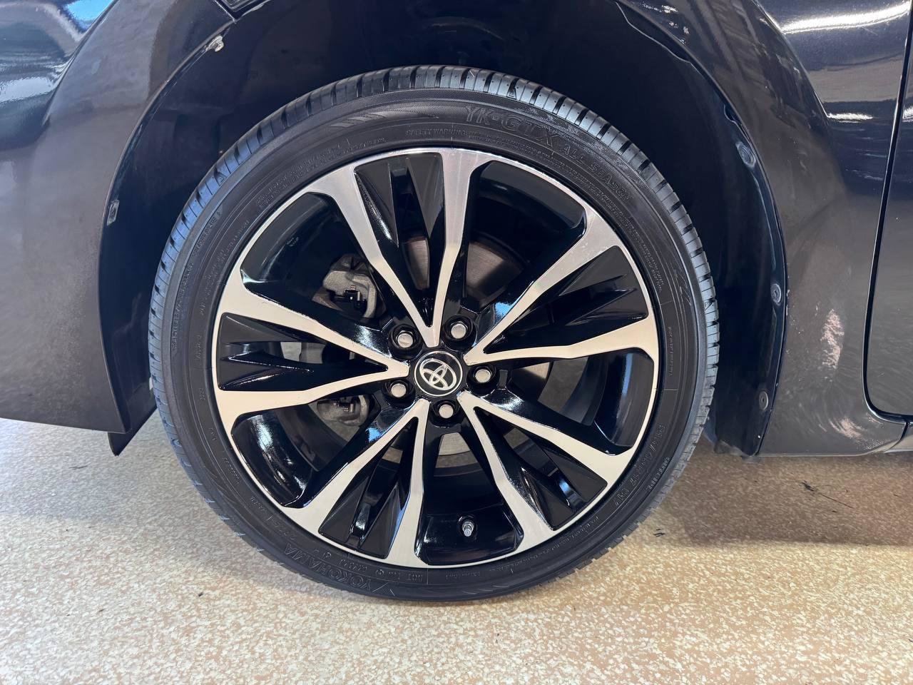 Used 2017 Toyota Corolla SE FWD image 37